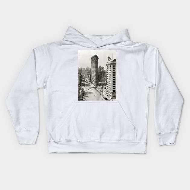 Vintage Photograph of The NYC Flat Iron Building 3 Kids Hoodie by Bravuramedia